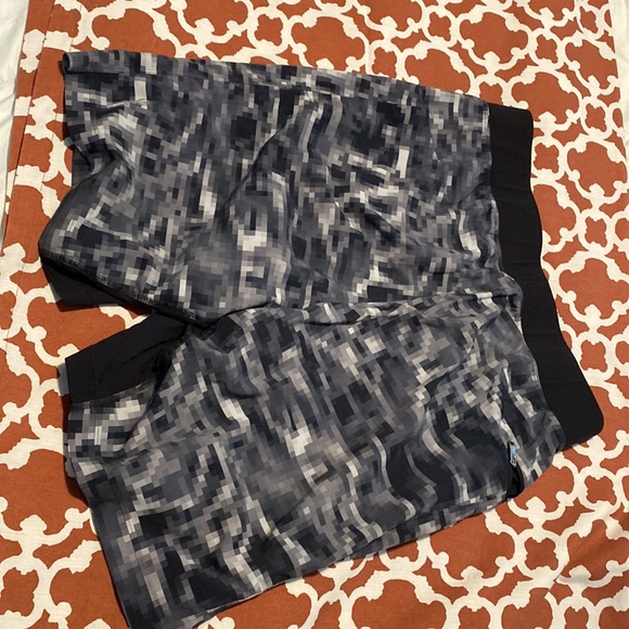 T.H.E. Shorts with liner - Picture 5 of 8